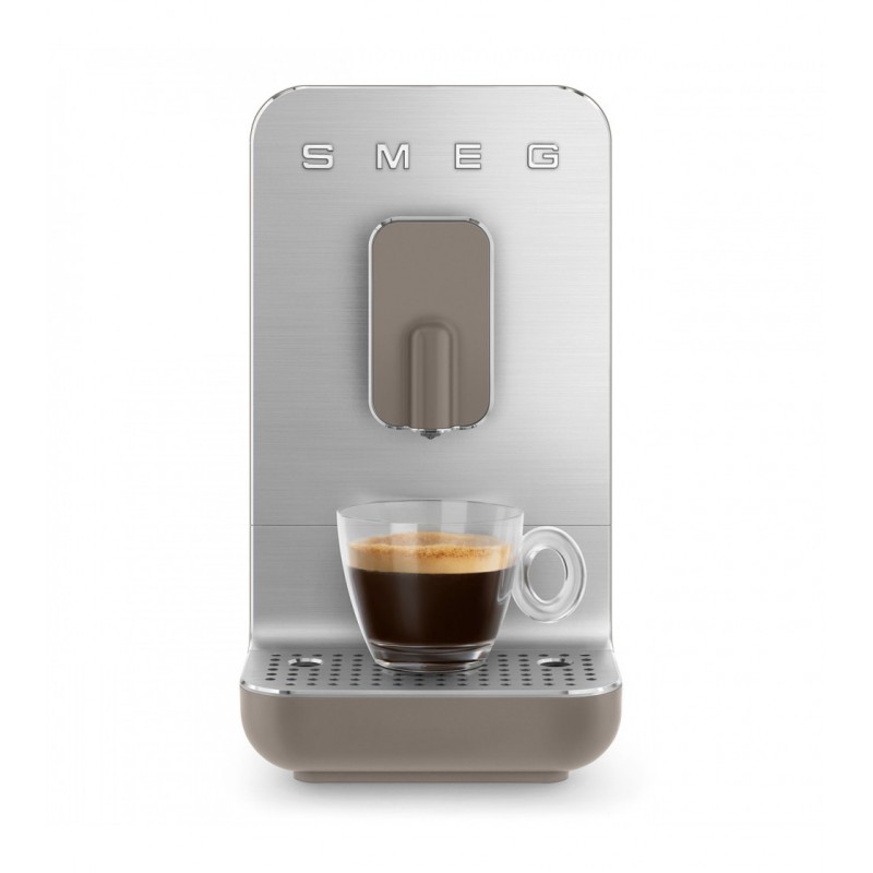 smeg-bcc01tpmeu-cafetera-electrica-totalmente-automatica-maquina-espresso-1-4-l-9.jpg