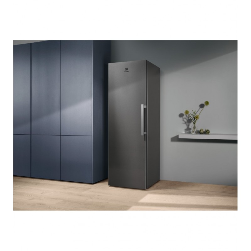 electrolux-lut7me28x2-congelador-independiente-279-l-e-plata-acero-inoxidable-3.jpg