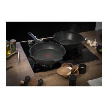 tefal-robusto-e2490244-cacerola-sarten-multiuso-alrededor-2.jpg