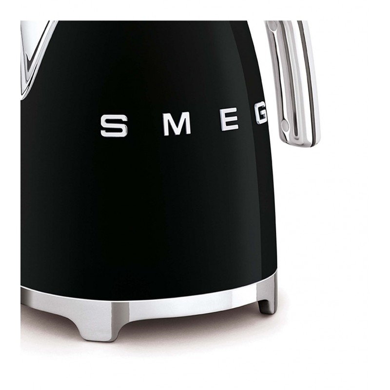 smeg-klf03bleu-tetera-electrica-1-7-l-2400-w-negro-2.jpg