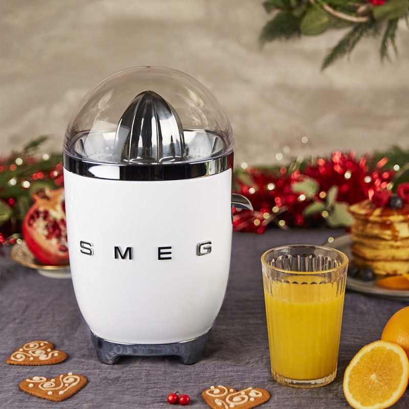 smeg-cjf01wheu-prensa-de-citricos-electricos-600-l-70-w-blanco-4.jpg