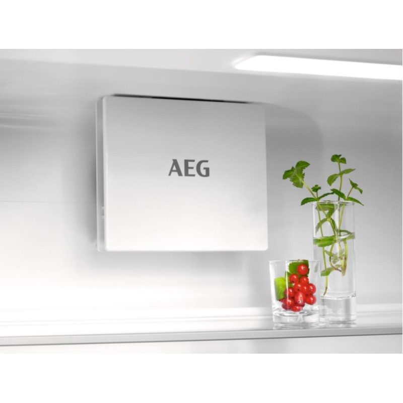 aeg-series-5000-osc5d181es-nevera-y-congelador-integrado-269-l-e-blanco-6.jpg